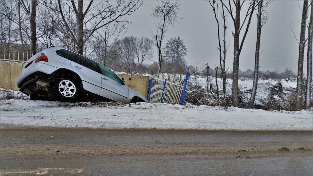 Accidente de tráfico sin terceros. ¿Cómo actuar?