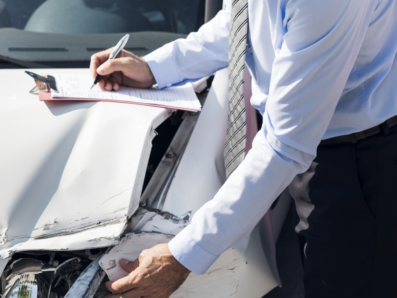 el perito no acepta los daños